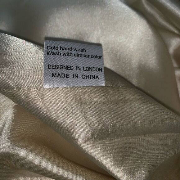 JOVONNA LONDON Beige Shift Dress w Black Lace-12 - Picture 6 of 7